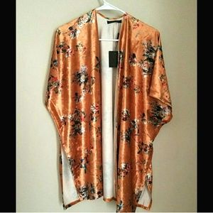 NWT Antropologie Floral Velvet Kimono